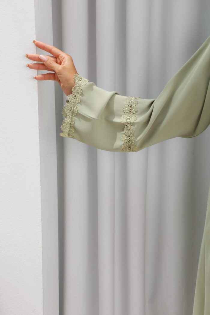 # A004 - Image 3